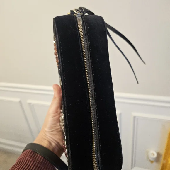 Gucci GG Marmont Velvet Camera Bag Star Crystal Embellished Black - Picture 8 of 16